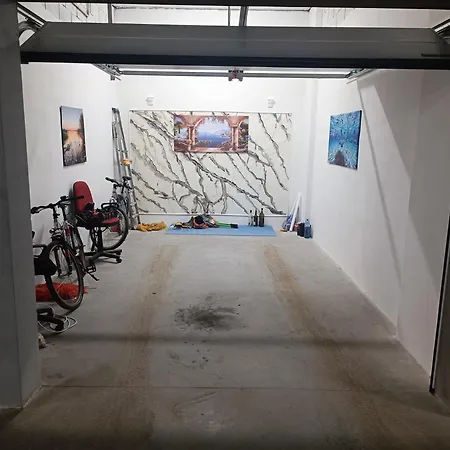 Cozy Flat азур Saints Constantine and Helena