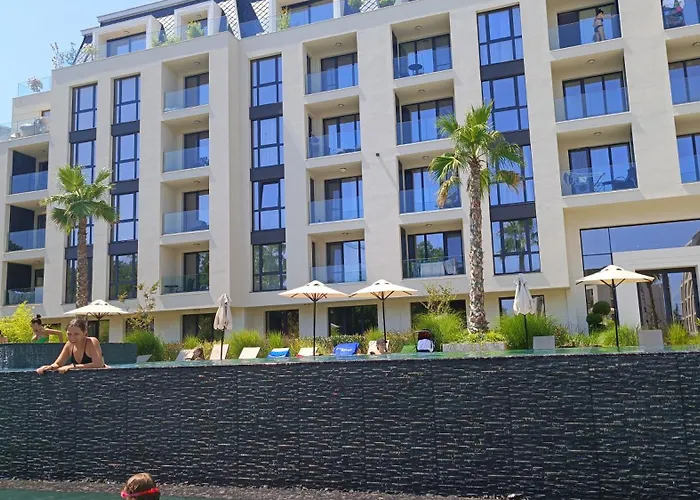 Cozy Flat азур アパート セインツ・コンスタンティン＆ヘレナ