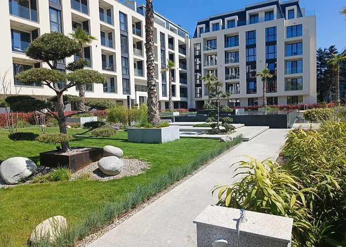 Cozy Flat азур アパート